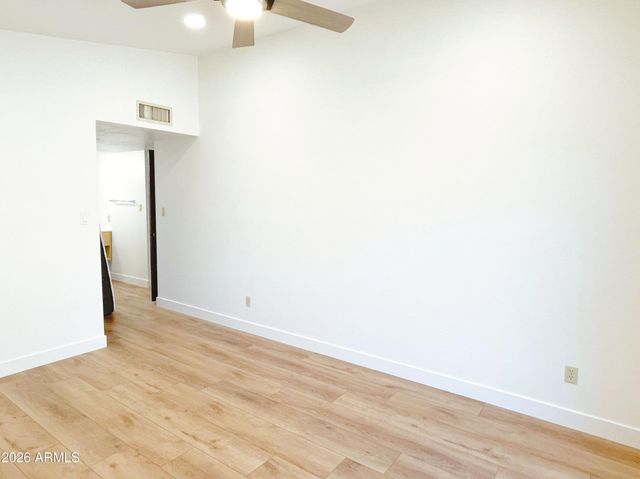 6816 E Kings Avenue, Scottsdale, AZ 85254