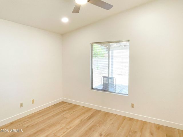 6816 E Kings Avenue, Scottsdale, AZ 85254