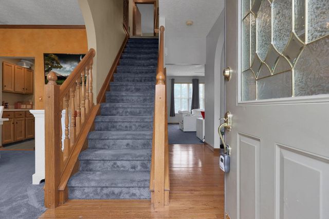 825 Brookside Drive, Pickerington, OH 43147