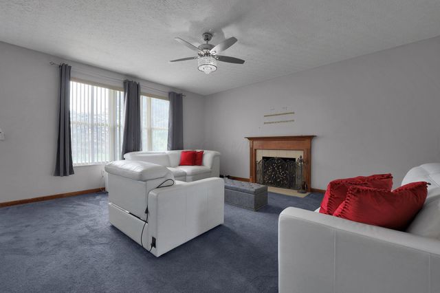 825 Brookside Drive, Pickerington, OH 43147