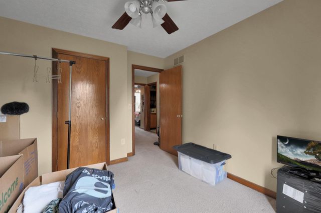 825 Brookside Drive, Pickerington, OH 43147