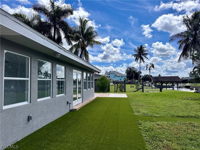 6187 Island Park CT, Fort Myers, FL 33908