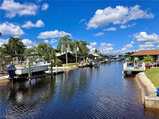 6187 Island Park CT, Fort Myers, FL 33908