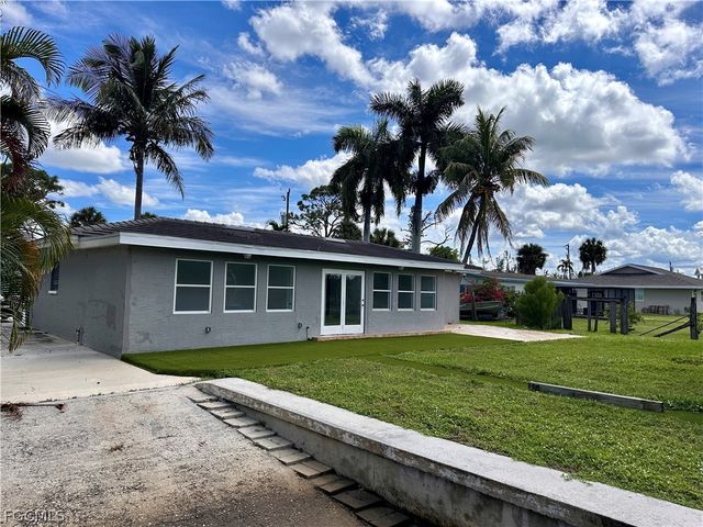 6187 Island Park CT, Fort Myers, FL 33908