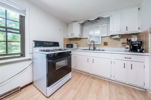 26 Adrena Avenue, Centerville, MA 02632