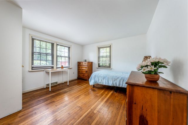 26 Adrena Avenue, Centerville, MA 02632