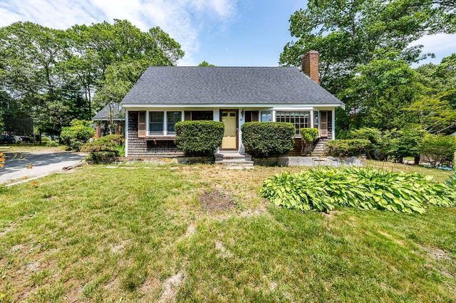 26 Adrena Avenue, Centerville, MA 02632