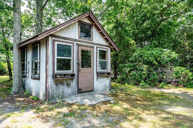 26 Adrena Avenue, Centerville, MA 02632