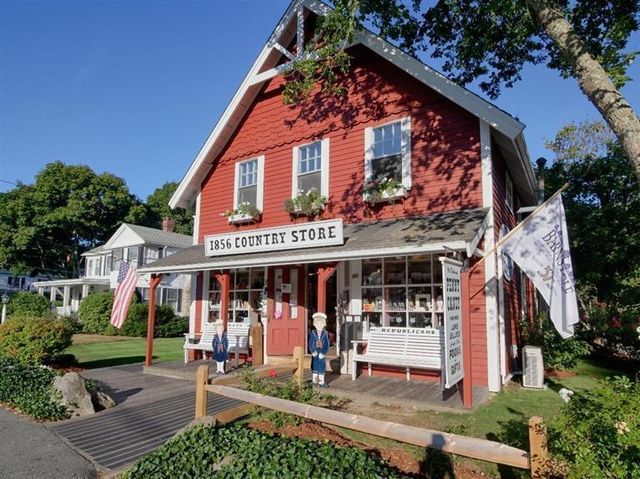 26 Adrena Avenue, Centerville, MA 02632