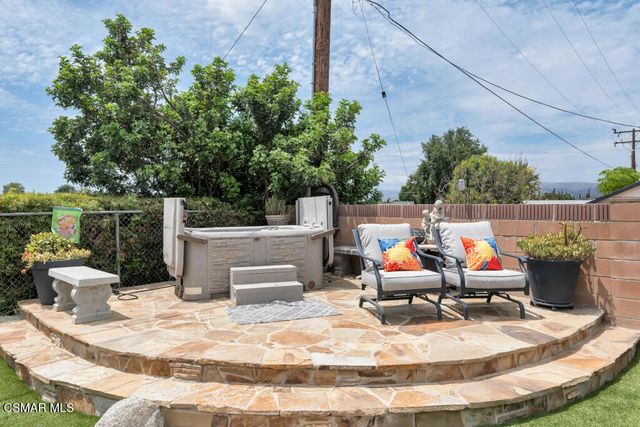 989 N Planetree Avenue, Simi Valley, CA 93065