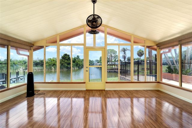 5330 KINGS COURT, Fruitland Park, FL 34731