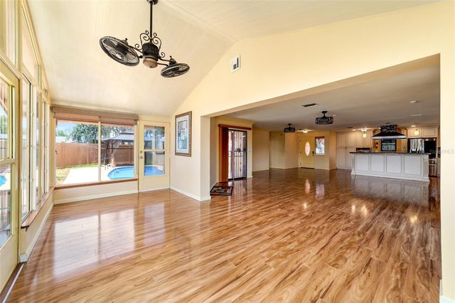 5330 KINGS COURT, Fruitland Park, FL 34731