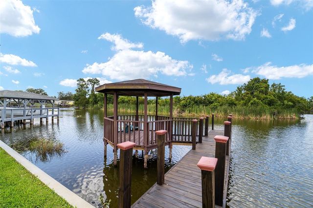 5330 KINGS COURT, Fruitland Park, FL 34731