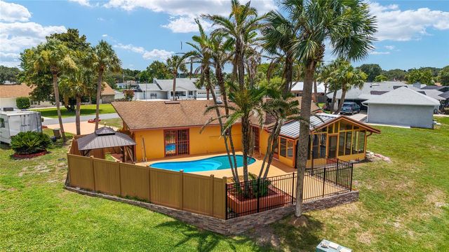 5330 KINGS COURT, Fruitland Park, FL 34731
