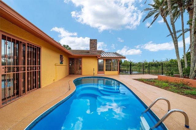 5330 KINGS COURT, Fruitland Park, FL 34731