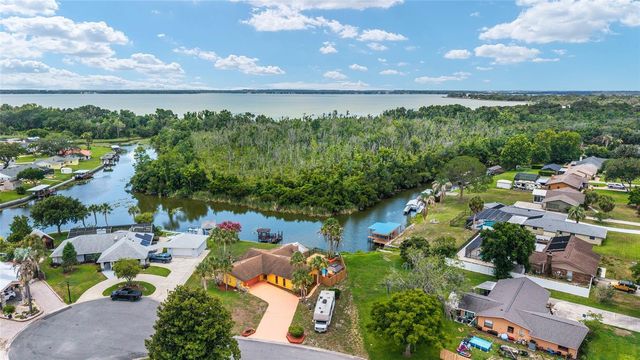 5330 KINGS COURT, Fruitland Park, FL 34731