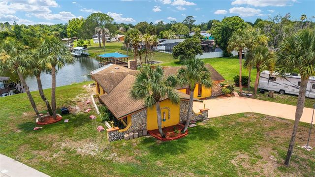 5330 KINGS COURT, Fruitland Park, FL 34731