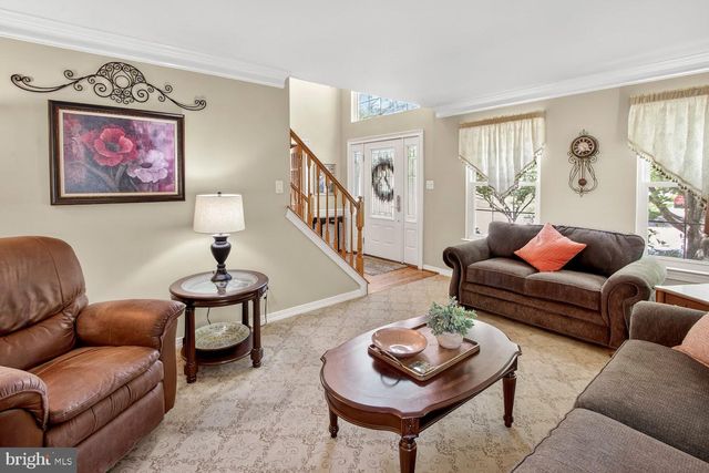 7 CAVESSON TRL, Sewell, NJ 08080