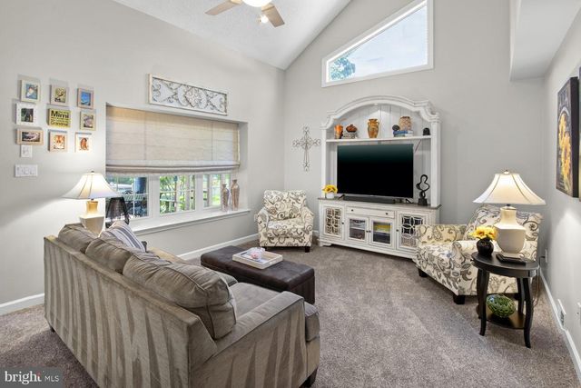 7 CAVESSON TRL, Sewell, NJ 08080