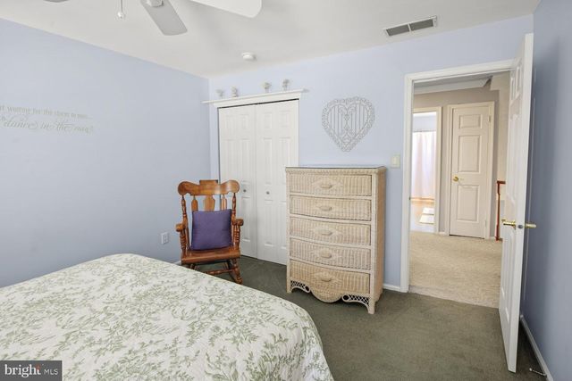7 CAVESSON TRL, Sewell, NJ 08080