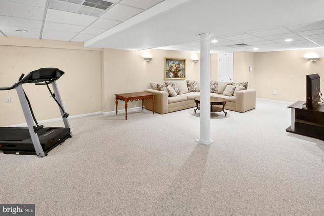7 CAVESSON TRL, Sewell, NJ 08080