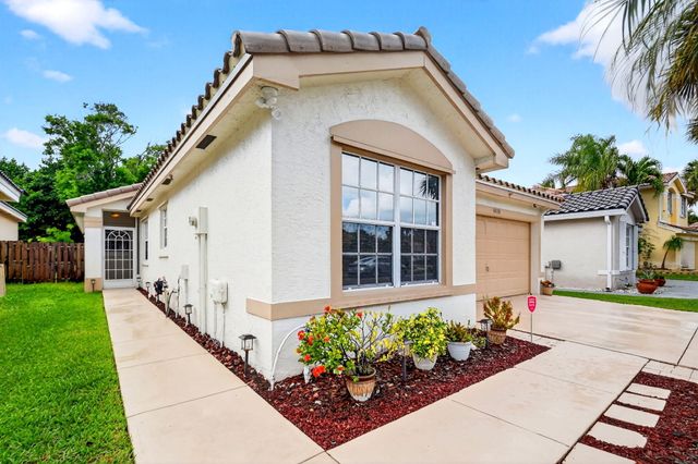 8038 Stirrup Cay Court, Boynton Beach, FL 33436