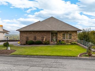 206 Timberlodge Lane, Sevierville, TN 37862