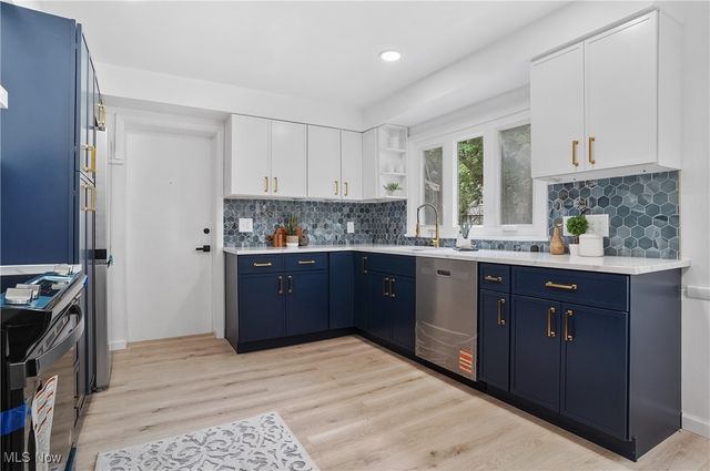 20950 Halworth Road, Shaker Heights, OH 44122