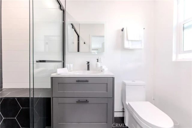 507 N Formosa, Los Angeles, CA 90036