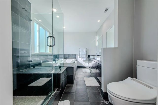 507 N Formosa, Los Angeles, CA 90036