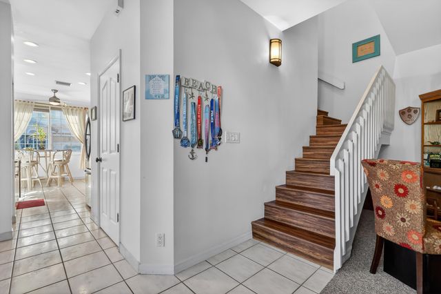 1950 NE 7th Street 105, Deerfield Beach, FL 33441