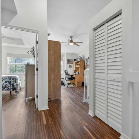 1950 NE 7th Street 105, Deerfield Beach, FL 33441