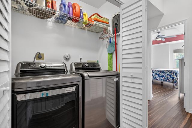 1950 NE 7th Street 105, Deerfield Beach, FL 33441