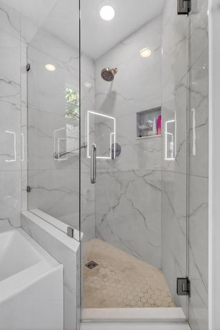 1950 NE 7th Street 105, Deerfield Beach, FL 33441