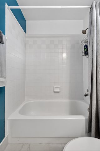 1950 NE 7th Street 105, Deerfield Beach, FL 33441