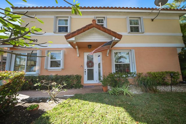 1950 NE 7th Street 105, Deerfield Beach, FL 33441