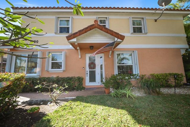 1950 NE 7th Street 105, Deerfield Beach, FL 33441