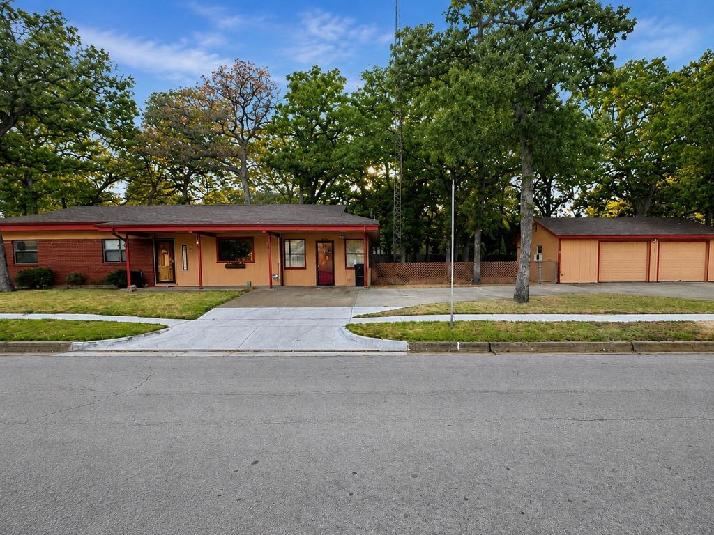 801 Paula Street, Kennedale, TX 76060 — exterior
