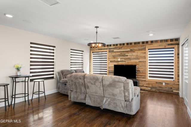 1531 E Rio Grande Avenue, El Paso, TX 79902