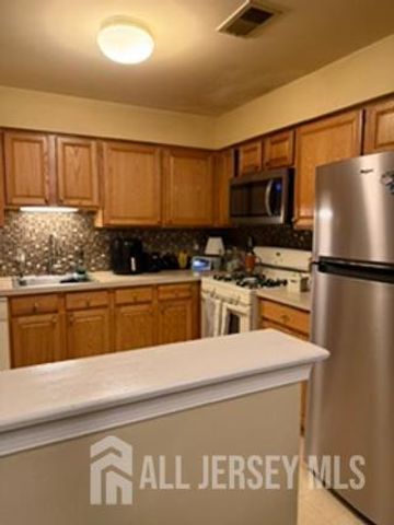 1216 dogwood Court 1216, New Brunswick, NJ 08901