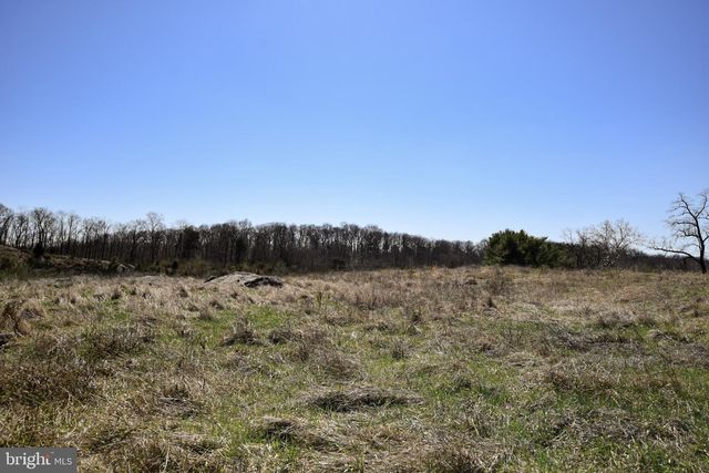 796 BERKELEY STATION RD, Martinsburg, WV 25404