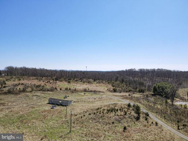 796 BERKELEY STATION RD, Martinsburg, WV 25404