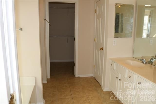 8115 Kincaid Court, Charlotte, NC 28277
