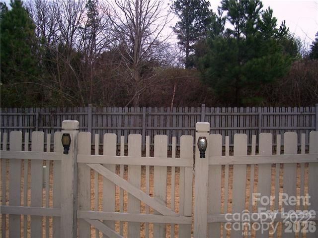 8115 Kincaid Court, Charlotte, NC 28277