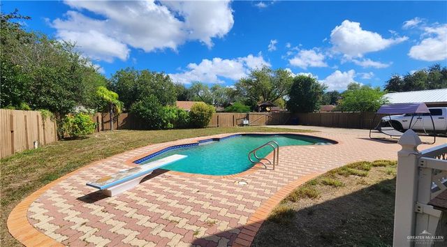 119 E Iris Avenue, Mcallen, TX 78501