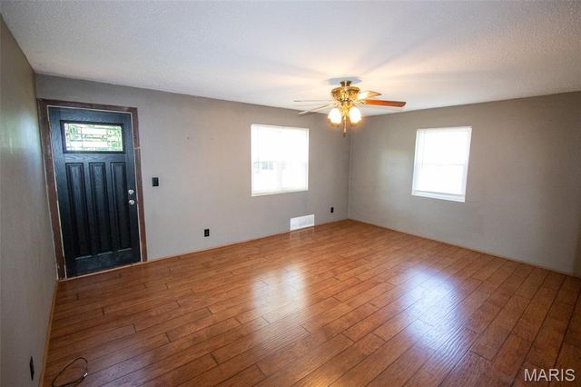 3711 Aberdeen Avenue, Alton, IL 62002