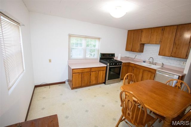 3711 Aberdeen Avenue, Alton, IL 62002