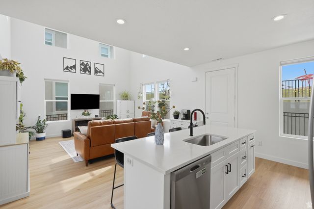 7761 S OWENS VIEW WAY, West Jordan, UT 84081