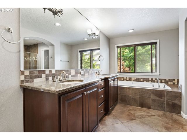 5245 Nw 133RD Ave, Portland, OR 97229