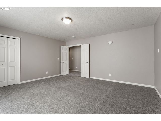 5245 Nw 133RD Ave, Portland, OR 97229
